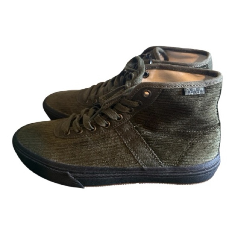 CROCKETT HIGH DECON VANS